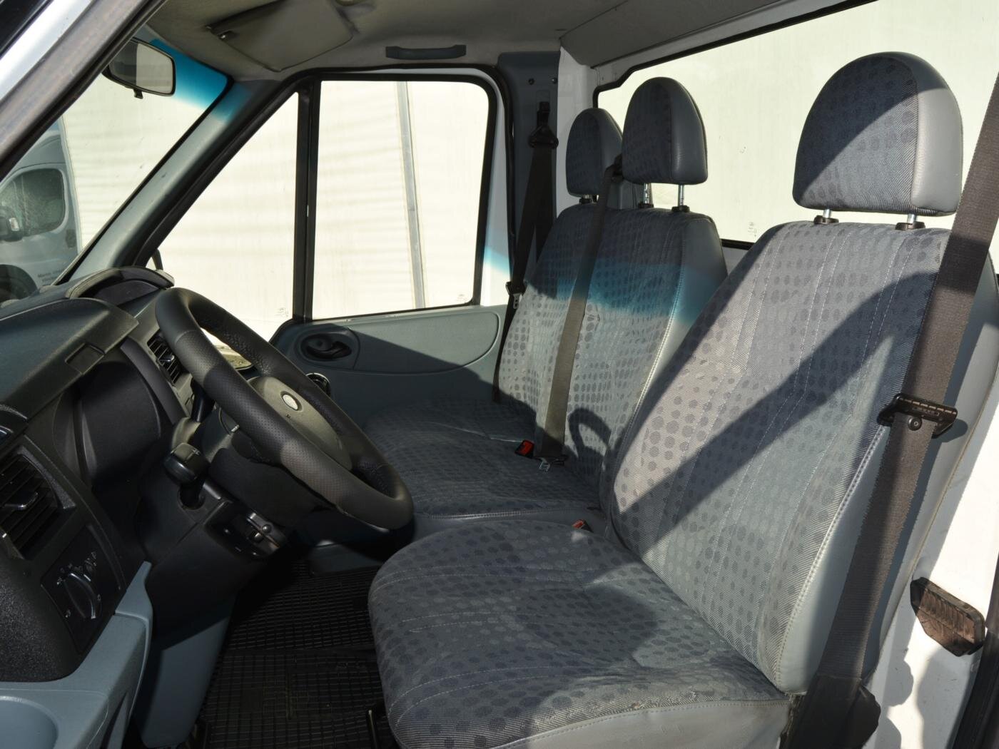 Ford Transit Valník 2,2 l 63 kw