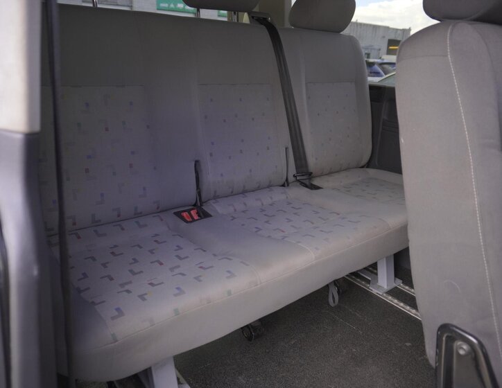 Volkswagen Caravelle 27