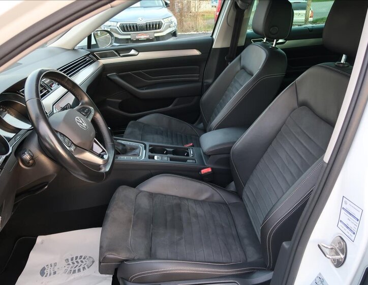 Volkswagen Passat 12