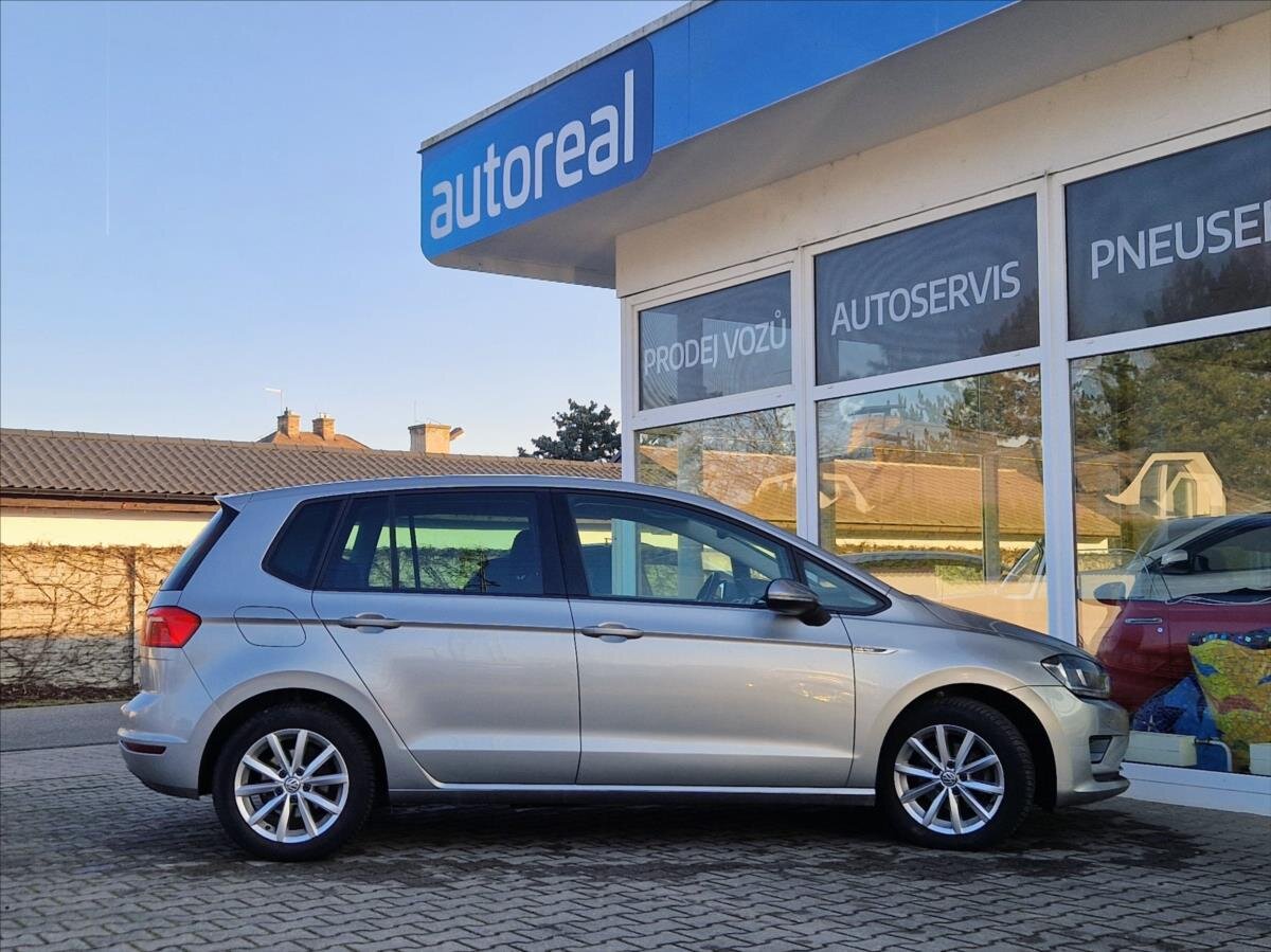 Volkswagen Golf Sportsvan Kombi 1,2 l 81 kw