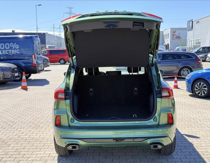 Ford Kuga SUV / Terénní 1,5 l 137 kw