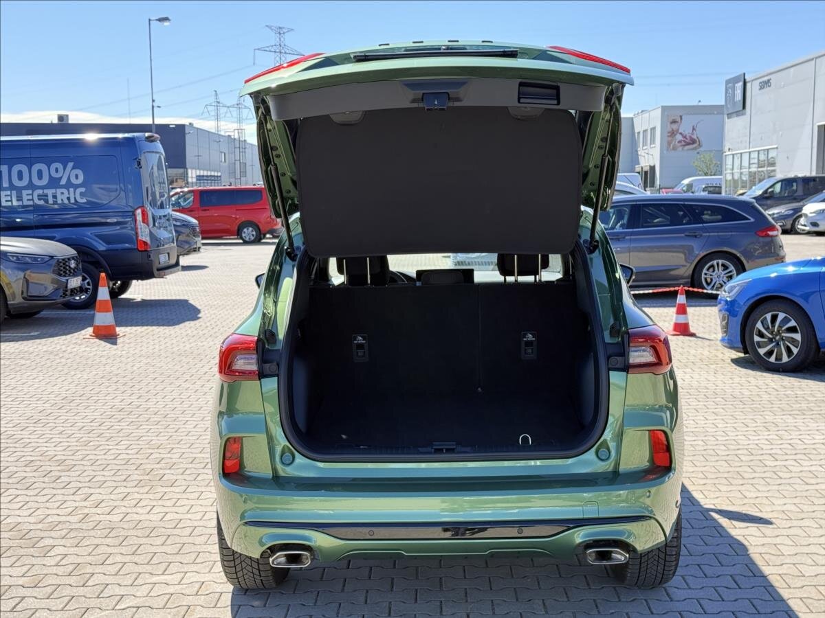 Ford Kuga SUV / Terénní 1,5 l 137 kw