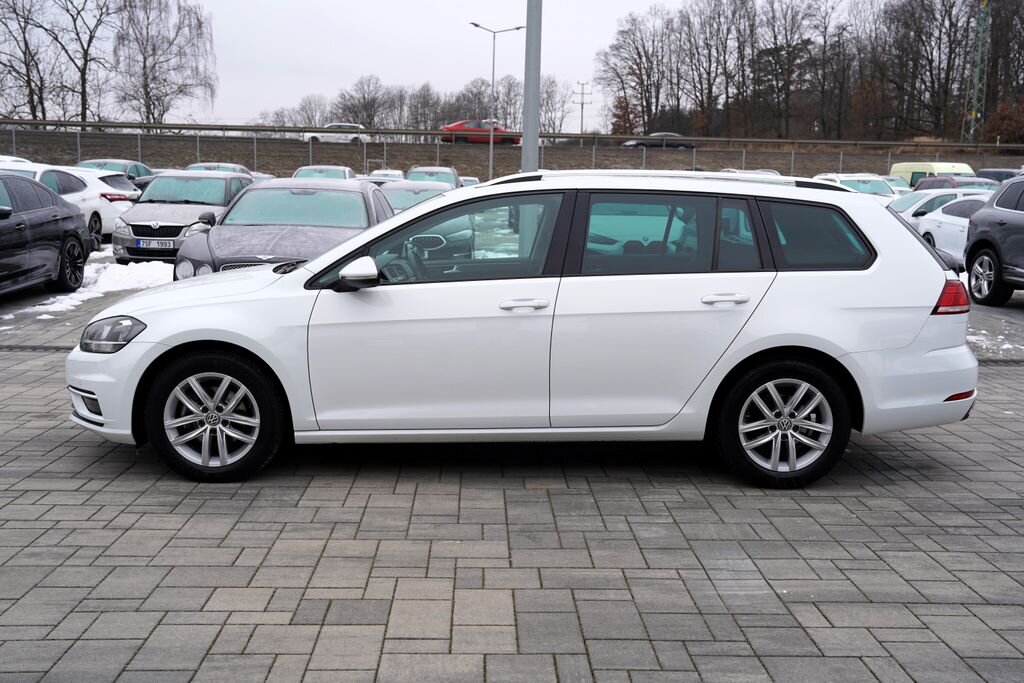 Volkswagen Golf Kombi 1,6 l 85 kw