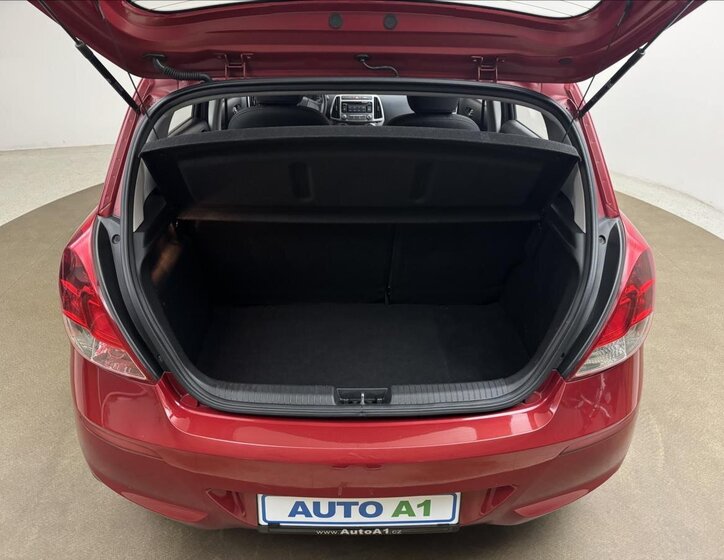 Hyundai i20 Hatchback 1,2 l 62 kw