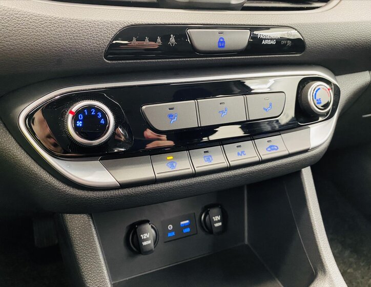 Hyundai i30 Hatchback 998,0 88 kw