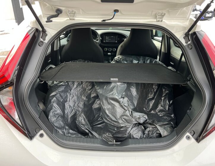 Toyota Aygo Hatchback 998,0 53 kw