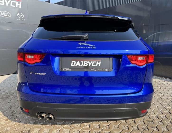 Jaguar F-Pace SUV / Terénní 2,0 l 132 kw