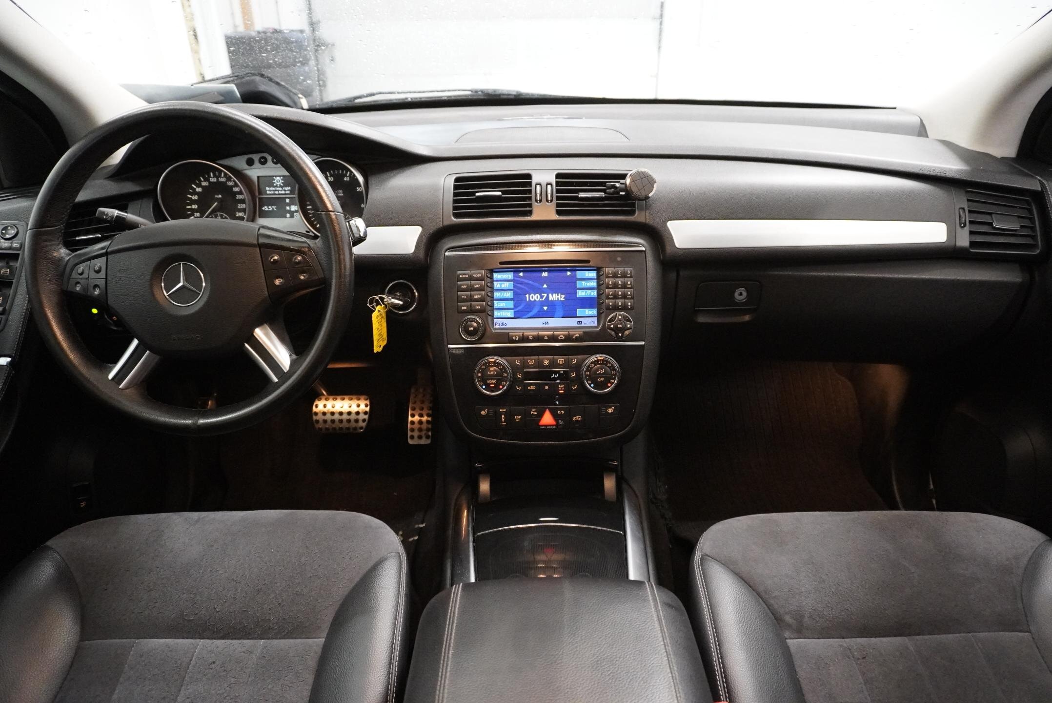 Mercedes-Benz Třídy R SUV 5,0 l 225 kw