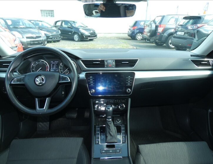 Škoda Superb Kombi 1,5 l 110 kw