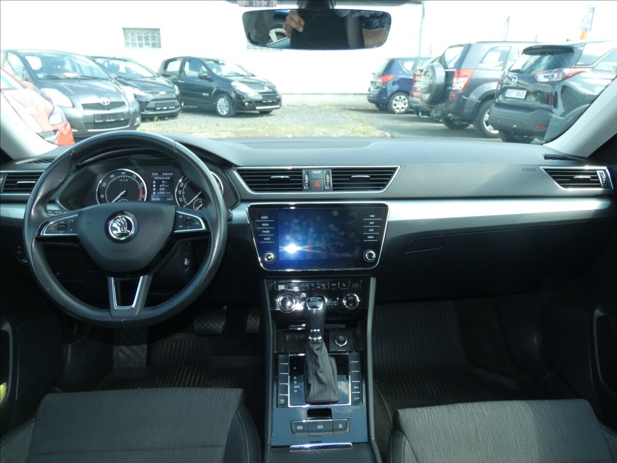 Škoda Superb Kombi 1,5 l 110 kw