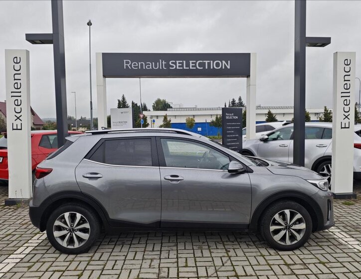 KIA Stonic SUV 1,2 l 62 kw