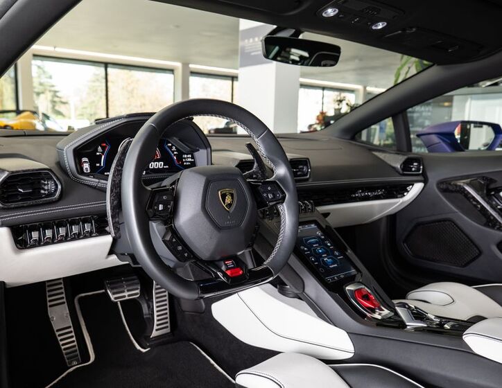 Lamborghini Huracán 5