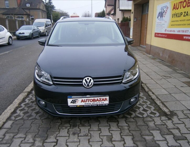 Volkswagen Touran 2
