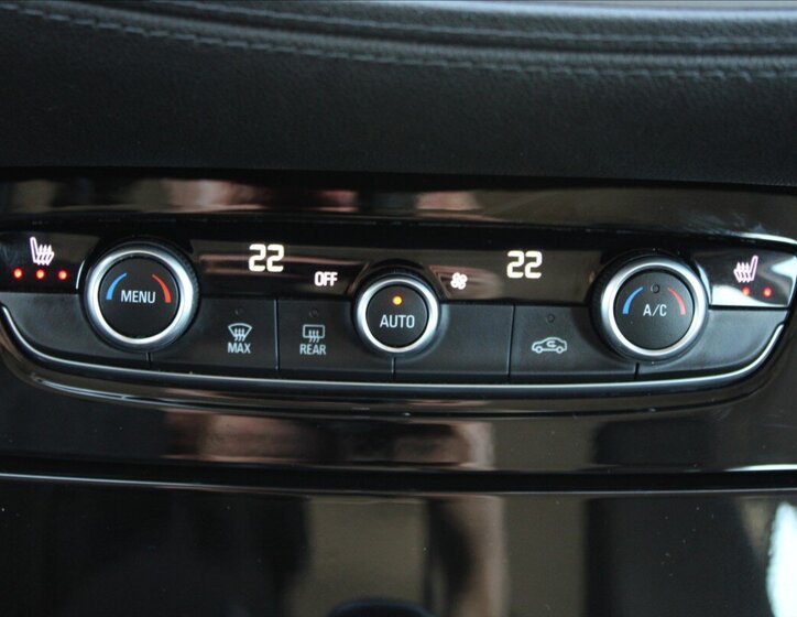 Opel Grandland X SUV / Terénní 1,5 l 96 kw