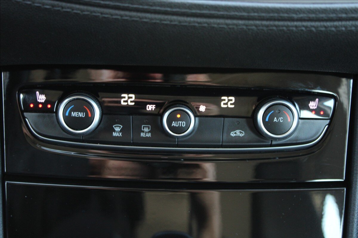 Opel Grandland X SUV / Terénní 1,5 l 96 kw