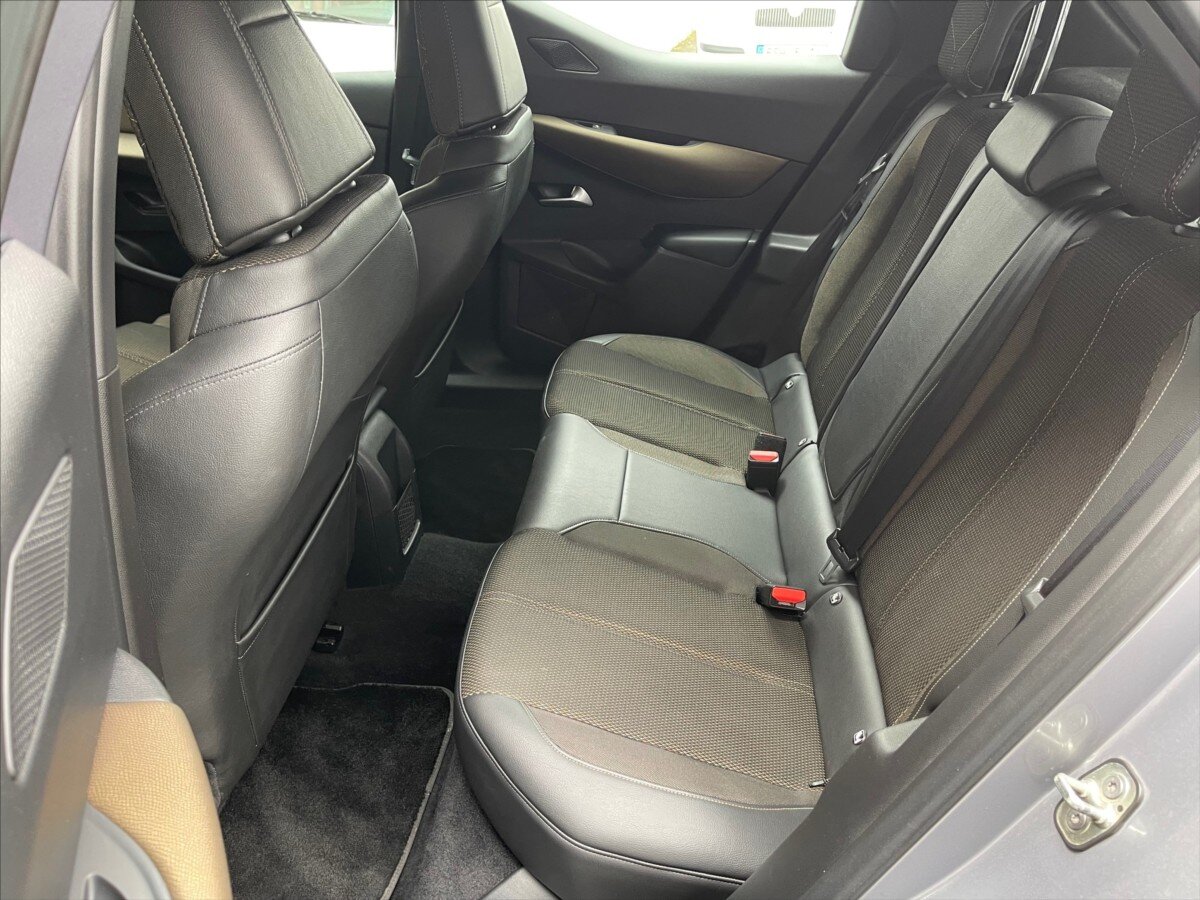 DS Automobiles DS3 Crossback Hatchback 1,5 l 94 kw