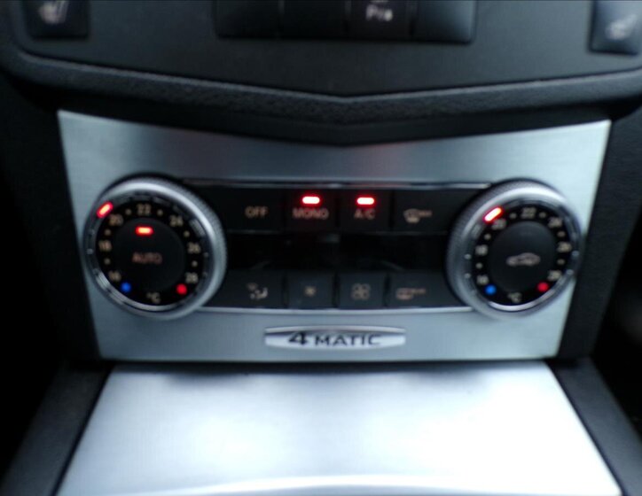 Mercedes-Benz Třídy C Kombi 3,0 l 170 kw