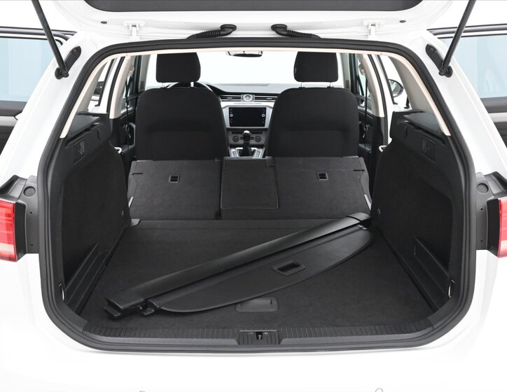 Volkswagen Passat 11