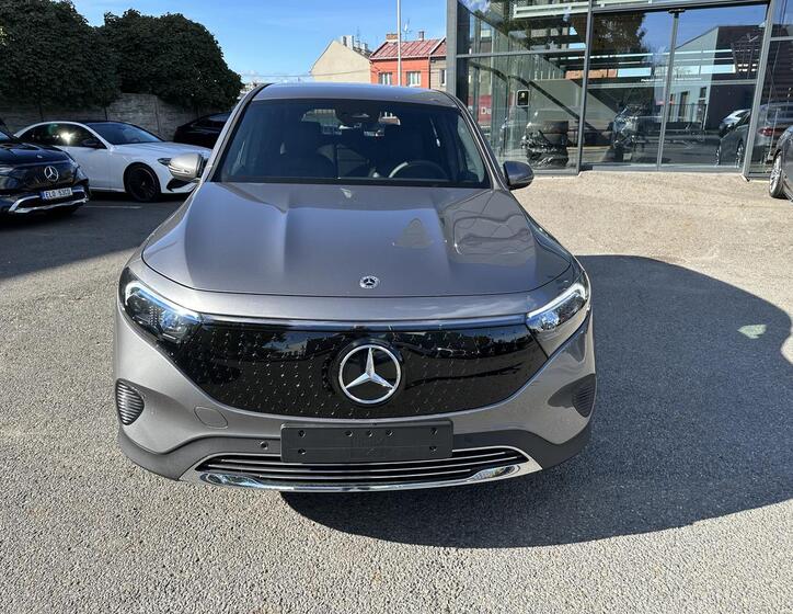 Mercedes-Benz EQB 2