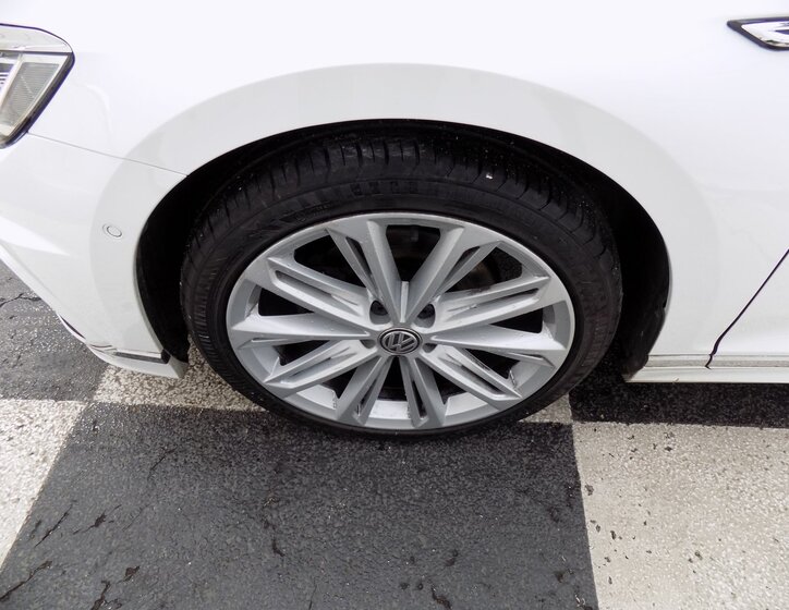 Volkswagen Passat 45