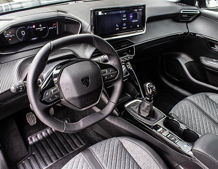 Peugeot 208 Hatchback 1,2 l 74 kw