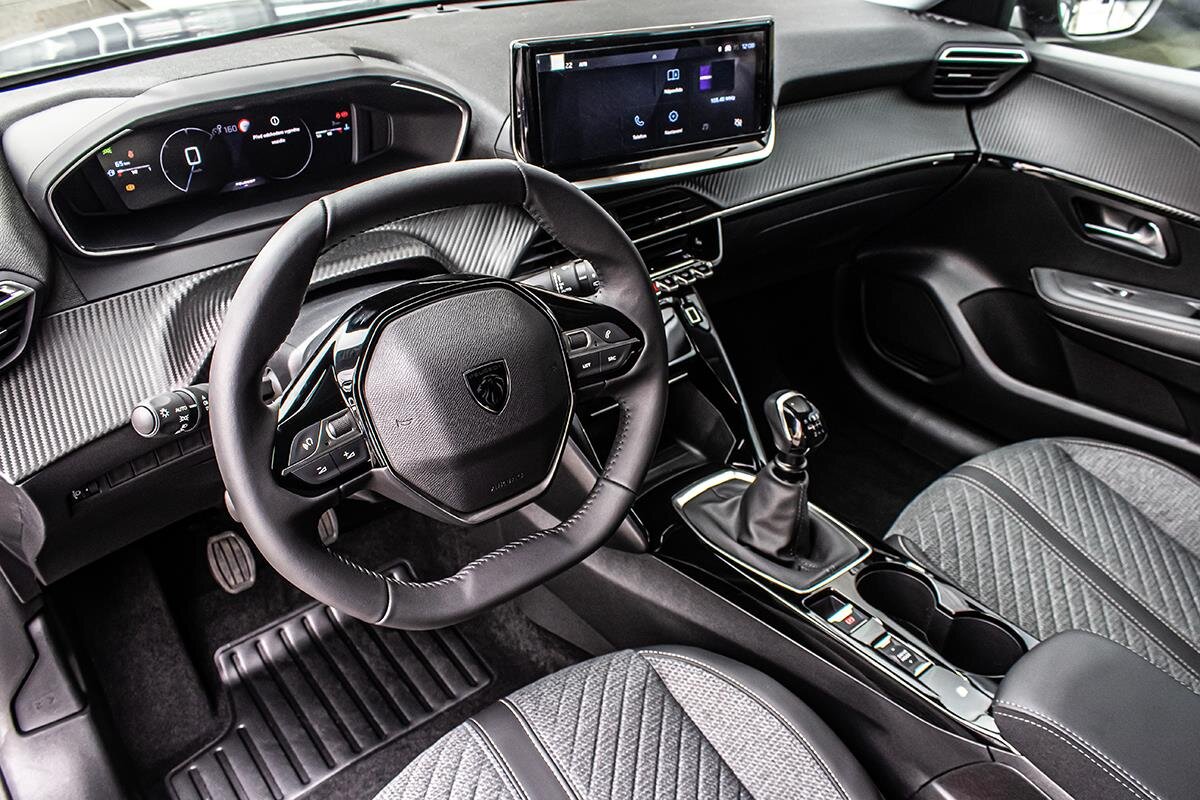 Peugeot 208 Hatchback 1,2 l 74 kw