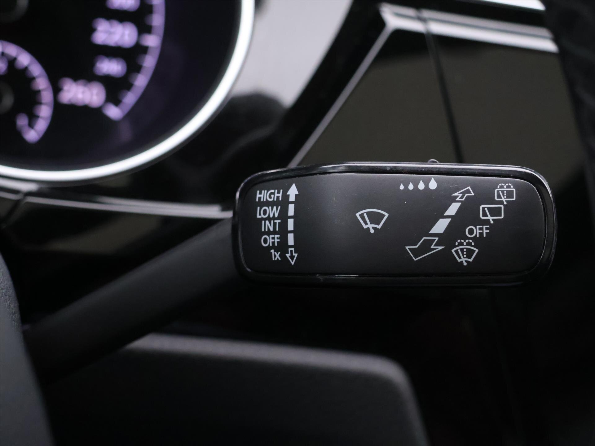 Volkswagen Touran MPV 2,0 l 110 kw