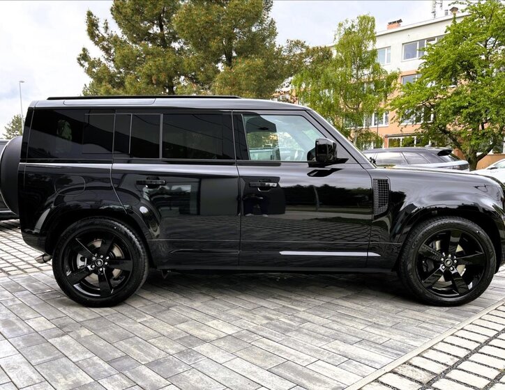 Land Rover Defender SUV / Terénní 5,0 l 313 kw