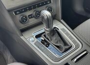 Volkswagen Passat 25