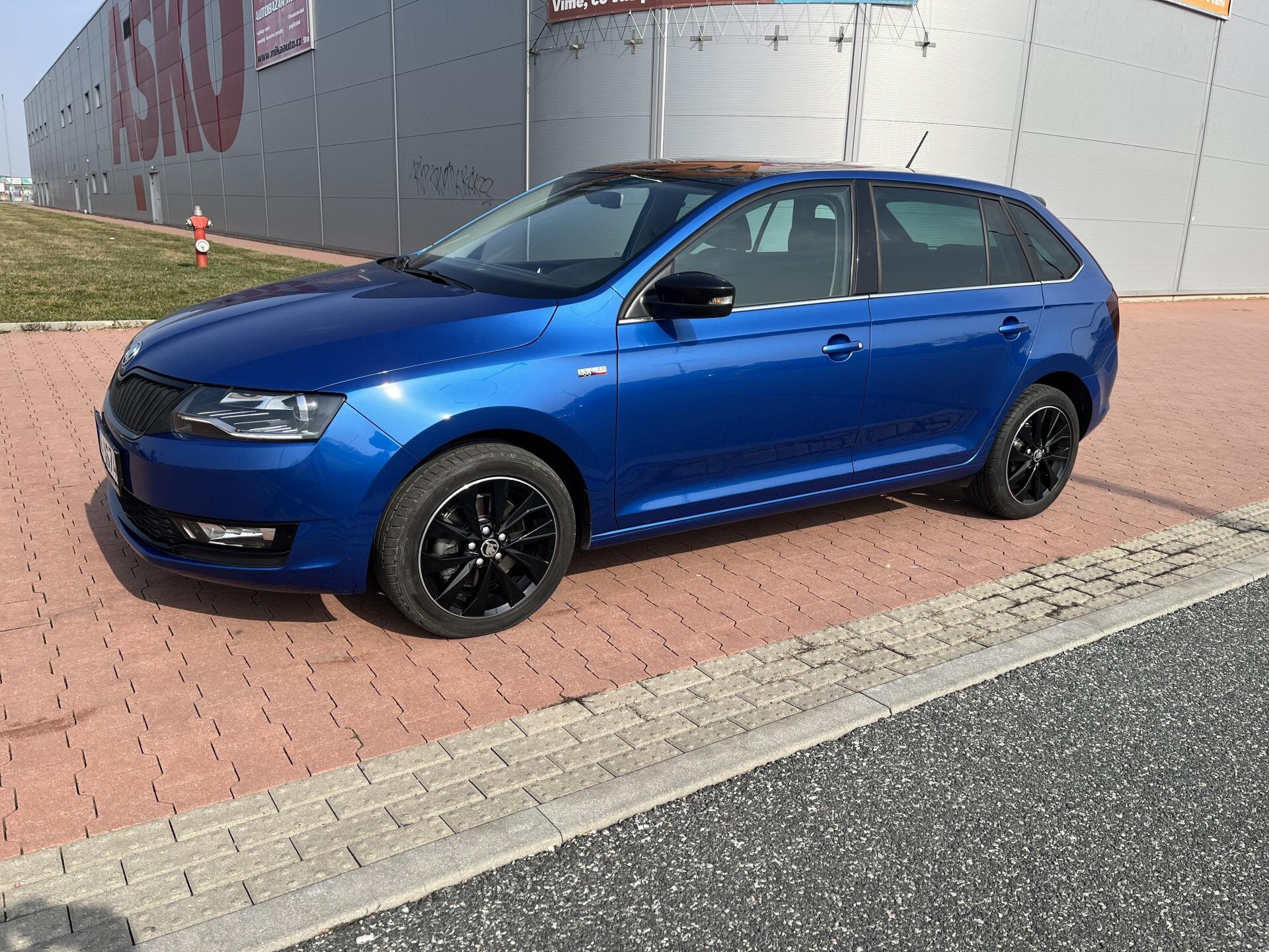 Škoda Rapid Hatchback 999,0 70 kw