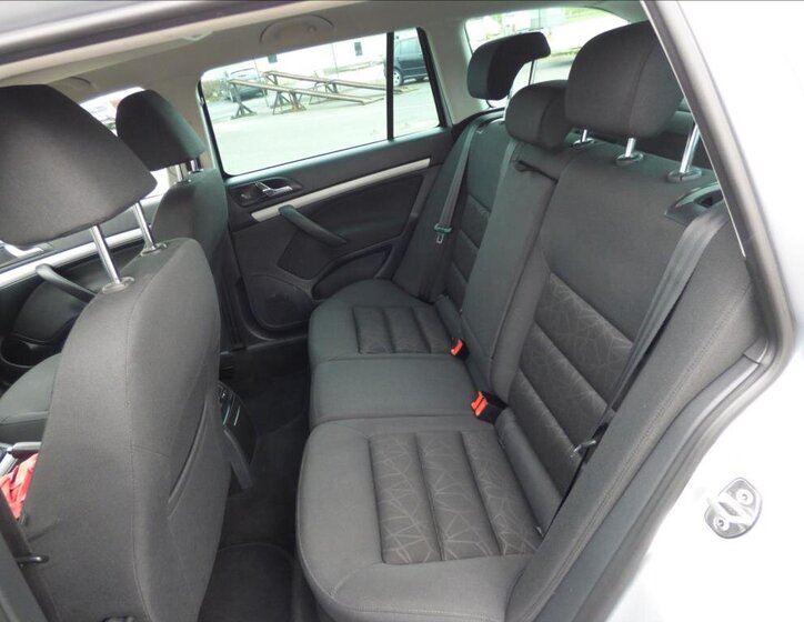 Škoda Octavia Kombi 2,0 l 103 kw