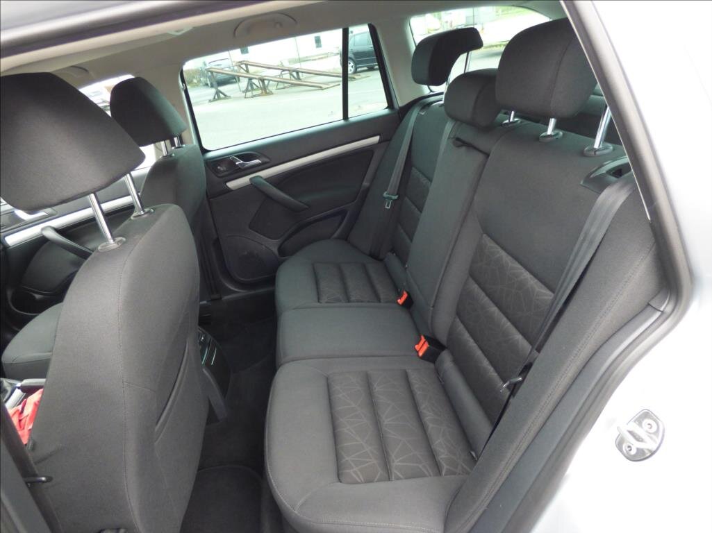 Škoda Octavia Kombi 2,0 l 103 kw