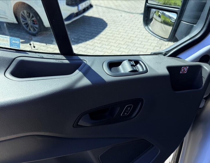 Ford Transit Skříň 2,0 l 96 kw