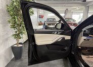 BMW X6 Sedan / Limuzína 3,0 l 250 kw