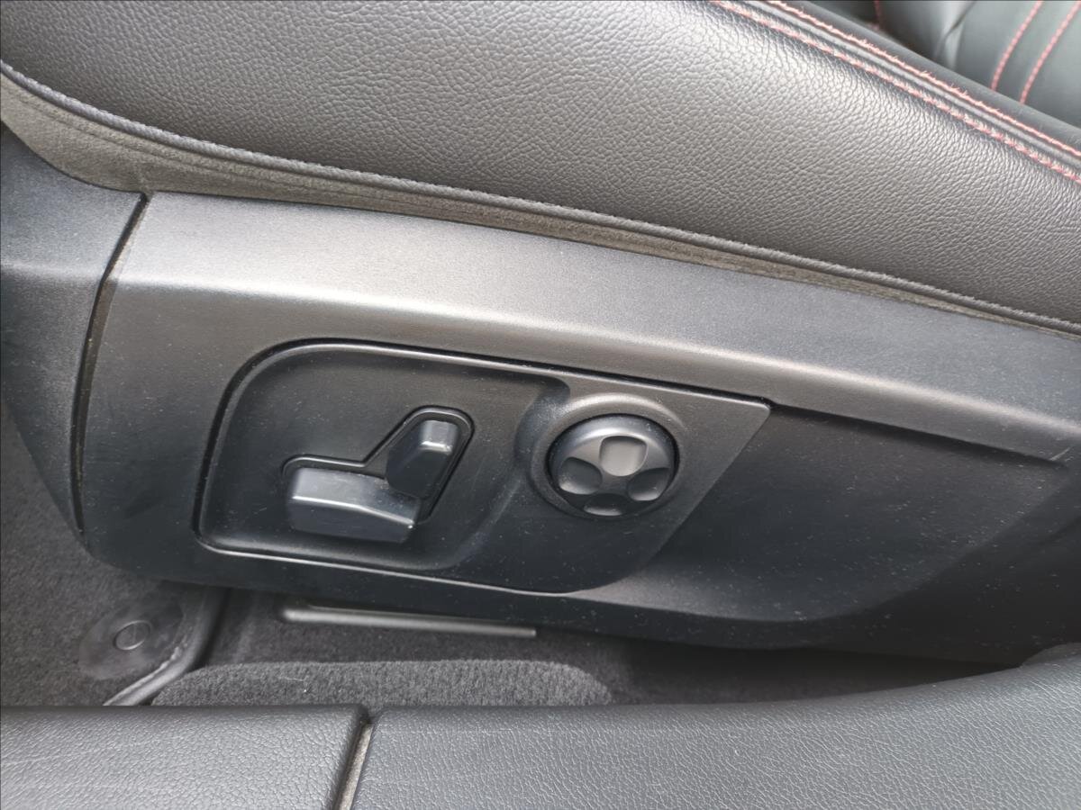 Maserati Ghibli Sedan 3,0 l 243 kw