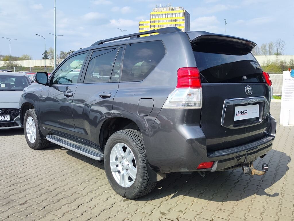 Toyota Land Cruiser SUV / Terénní 3,0 l 127 kw