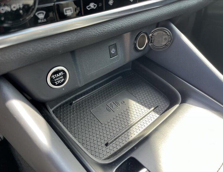 Nissan Qashqai SUV / Terénní 1,3 l 116 kw