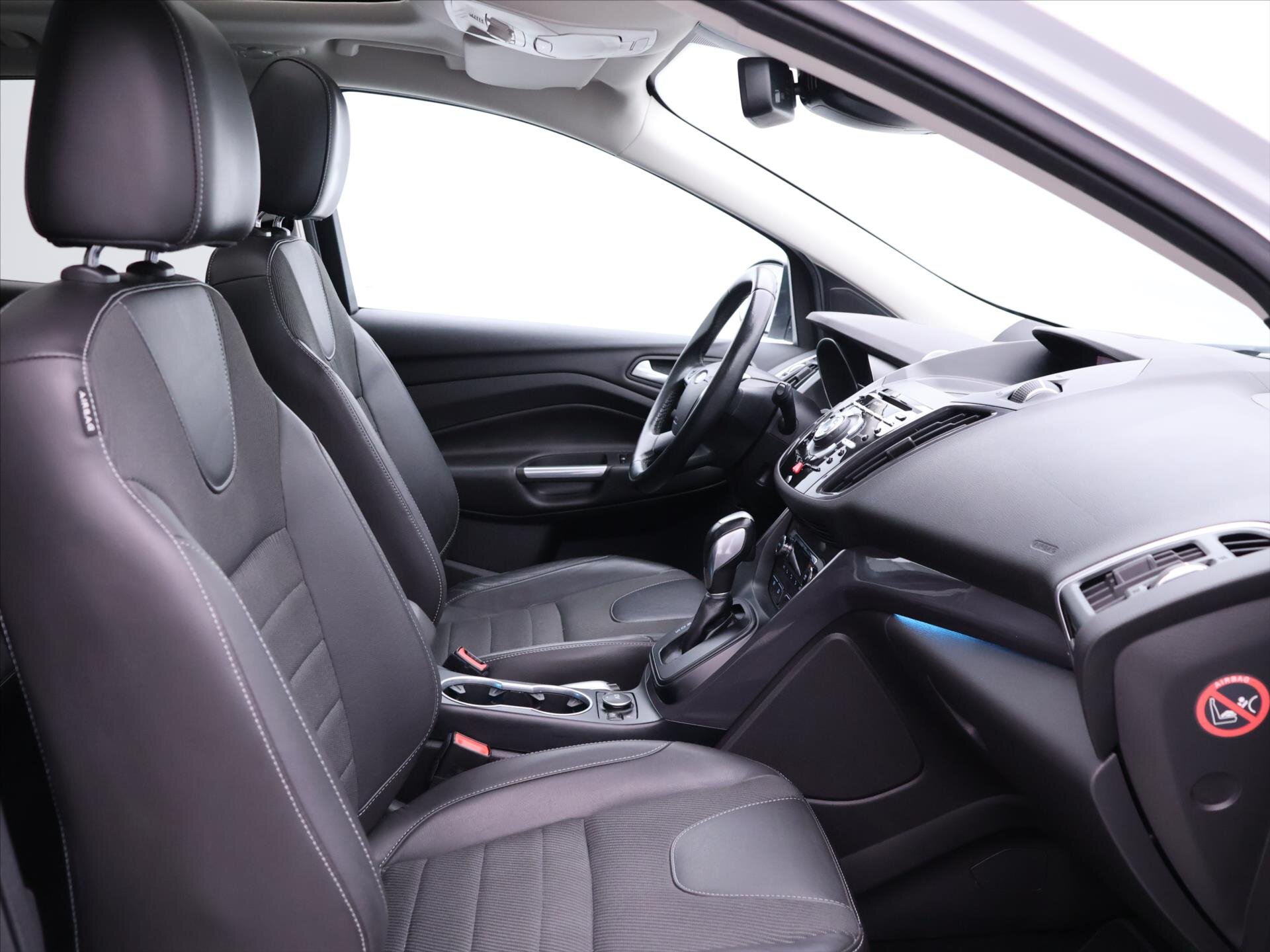 Ford Kuga SUV / Terénní 2,0 l 120 kw