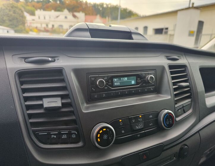 Ford Transit 14