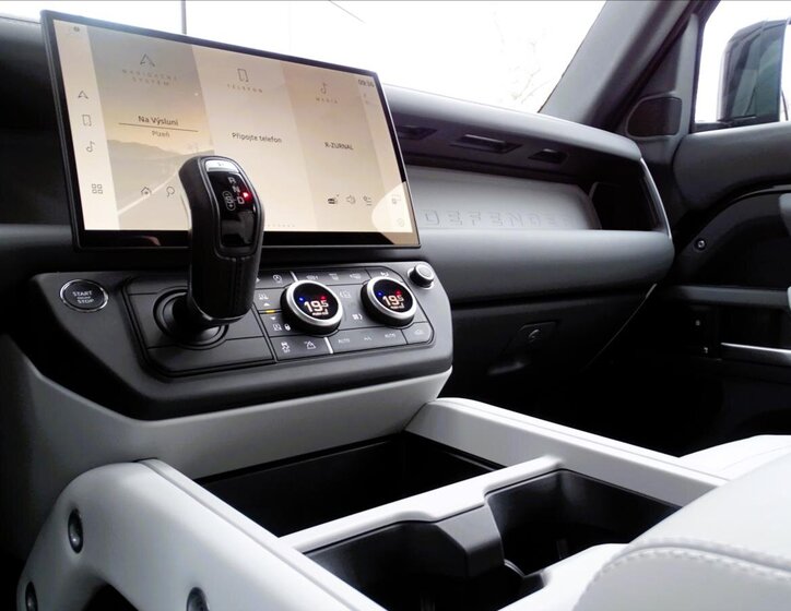 Land Rover Defender SUV 5,0 l 313 kw