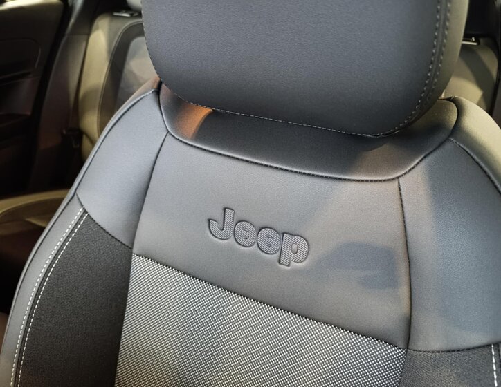 Jeep Avenger SUV 1,2 l 81 kw