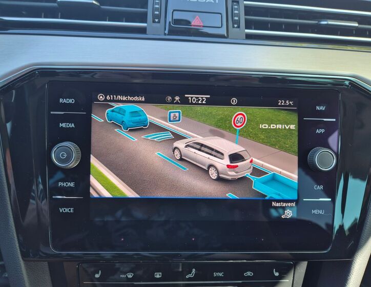 Volkswagen Passat 25