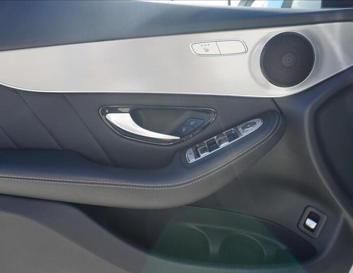 Mercedes-Benz GLC 12