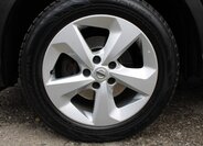 Nissan Qashqai SUV / Terénní 1,3 l 103 kw