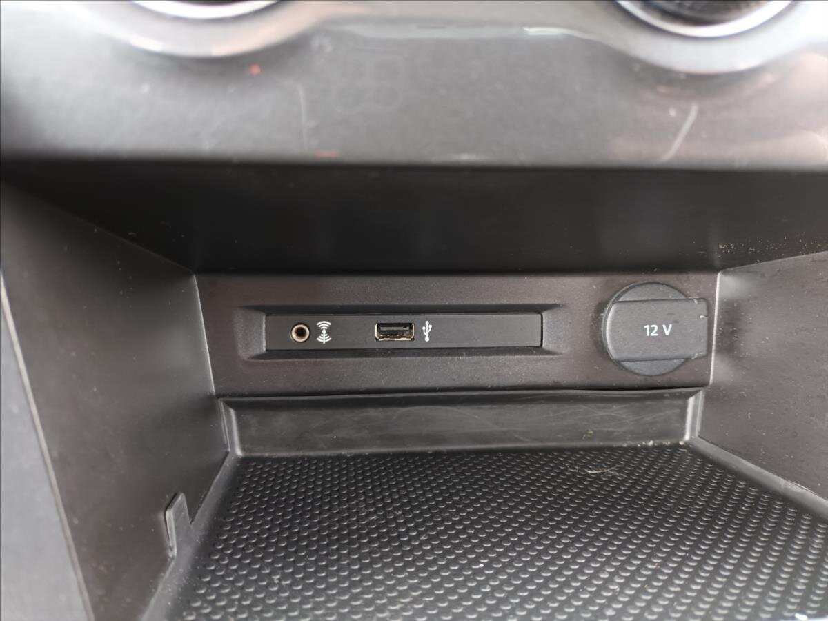 Volkswagen Tiguan SUV / Terénní 2,0 l 110 kw