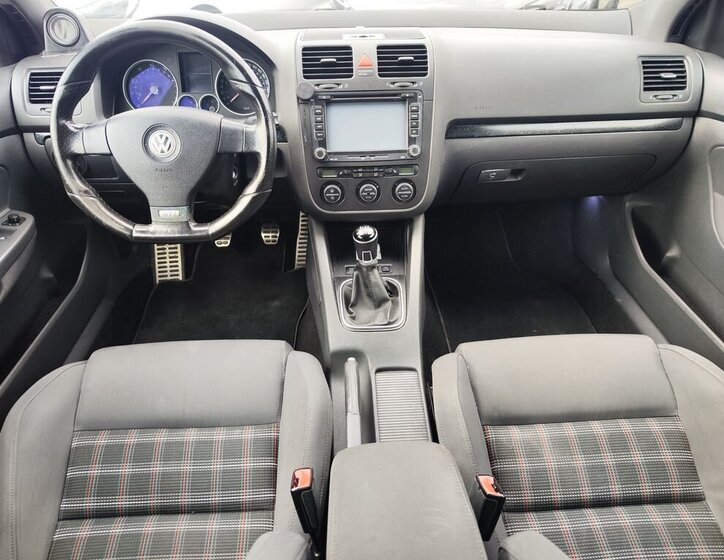 Volkswagen Golf Hatchback 2,0 l 147 kw