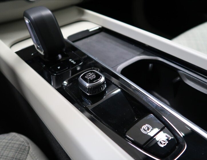 Volvo XC60 SUV 2,0 l 145 kw