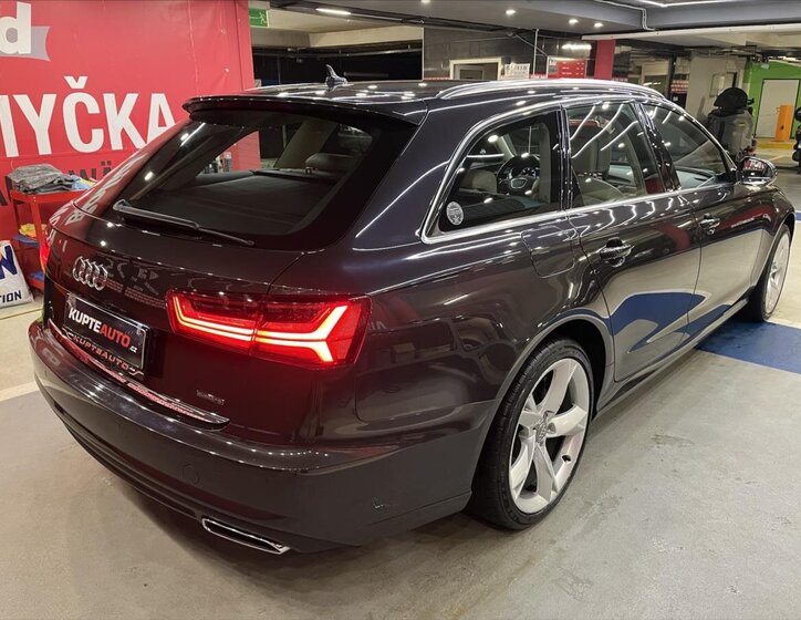 Audi A6 6