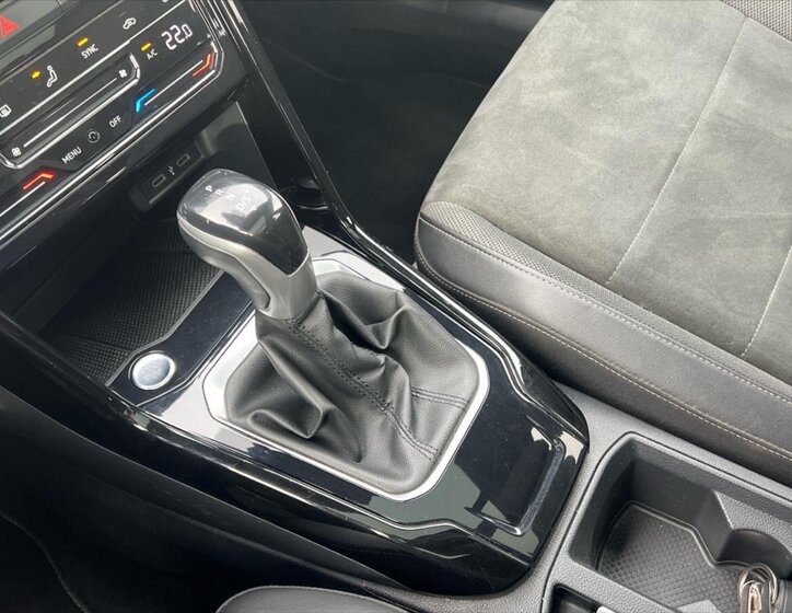 Volkswagen T-Roc SUV 1,5 l 110 kw