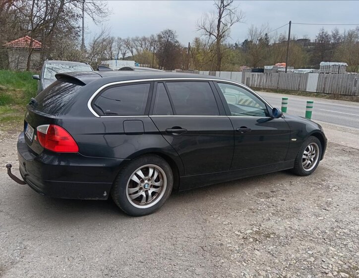 BMW Řada 3 Kombi 2,5 l 160 kw
